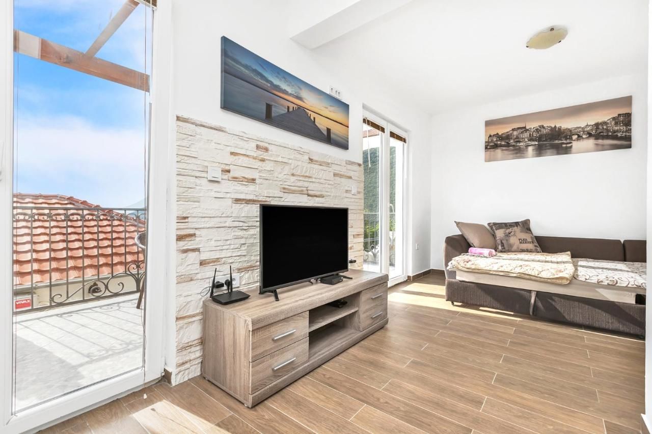 Апартаменты Apartments Gojkovic Луштица-19