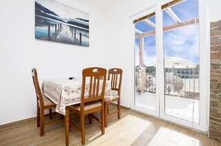 Апартаменты Apartments Gojkovic Луштица Улучшенные апартаменты-15