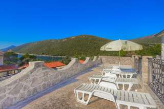 Апартаменты Apartments Gojkovic Луштица Улучшенные апартаменты-4